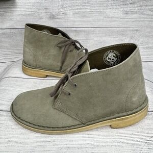 Clarks Original Desert Boots Womens 6.5M Olive Suede Lace Up Gum Sole